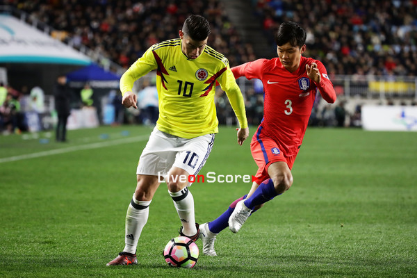 converse off white orange