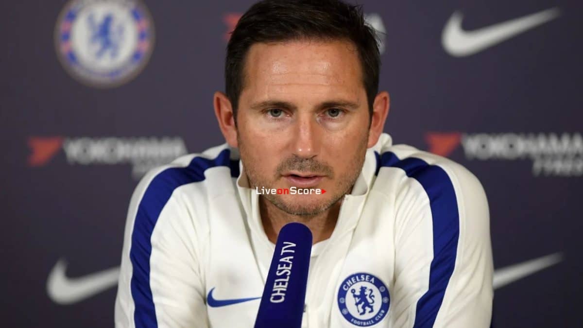 FRANK LAMPARD CONSIDERS TEAM SELECTION AHEAD OF MANCHESTER UNITED CUP TIE