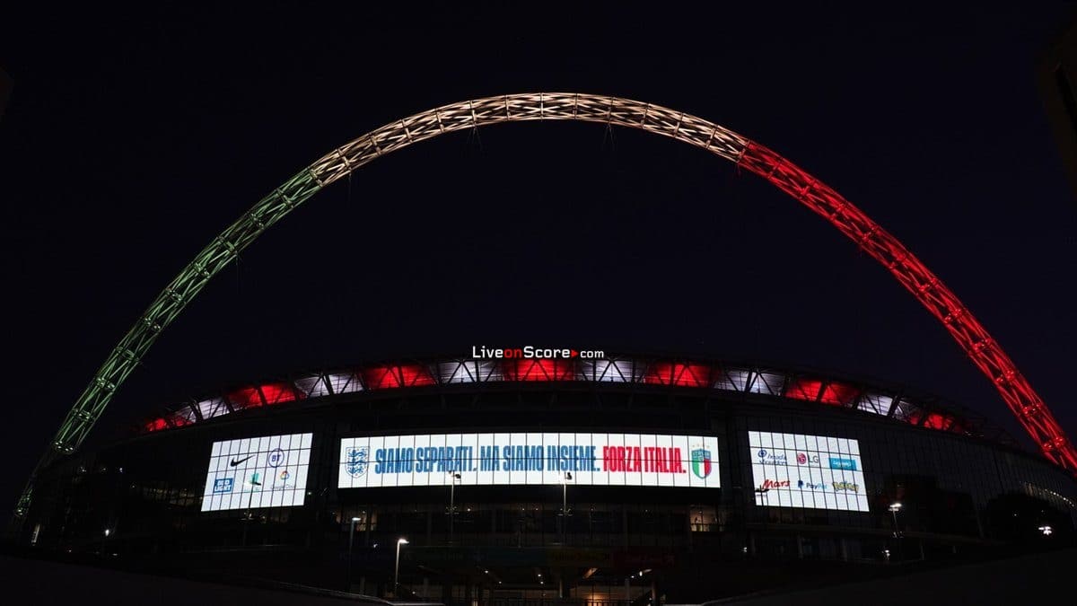 ウェンブリースタジアムがイギリス イタリアのライトアップ ウェンブリースタジアムがイギリス イタリアのライトアップ