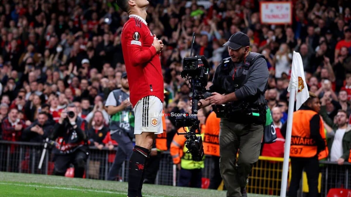 Ronaldo scores as Man Utd win sets up group decider