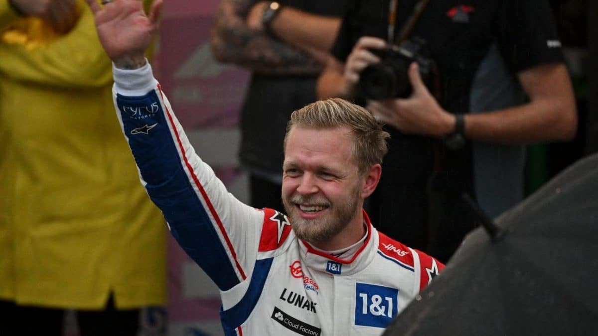 Magnussen lauds Haas for incredible first F1 pole