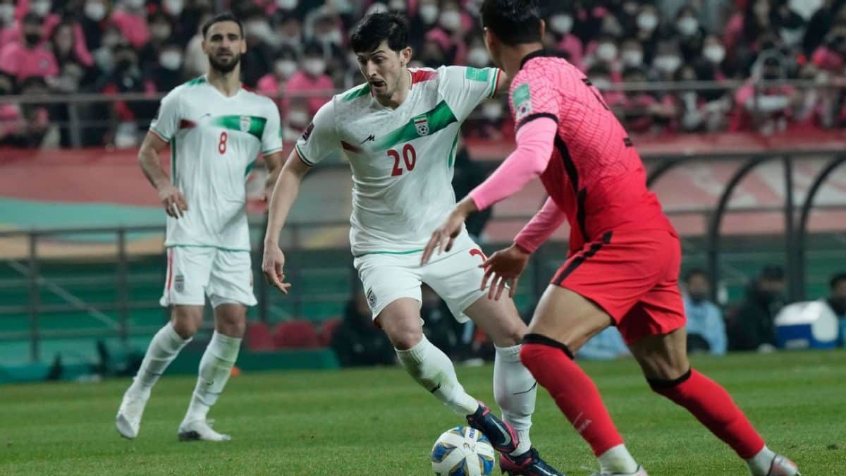 Injured Azmoun named by Queiroz in Irans WC squad