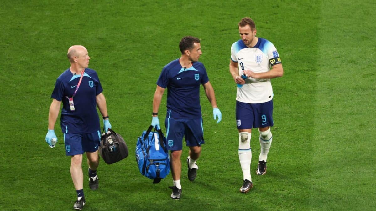 Sources: Englands Kane set for scan on ankle