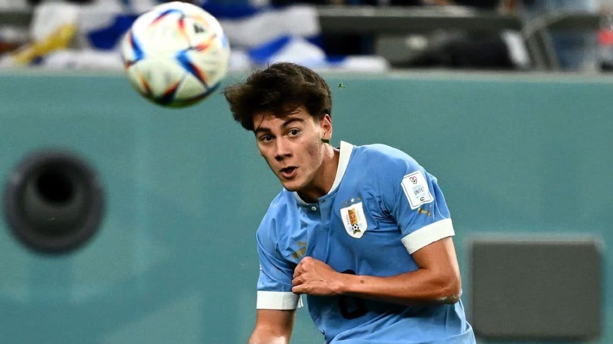 Starter for Uruguay ignored by Man United. The strange case of Facundo Pellistri