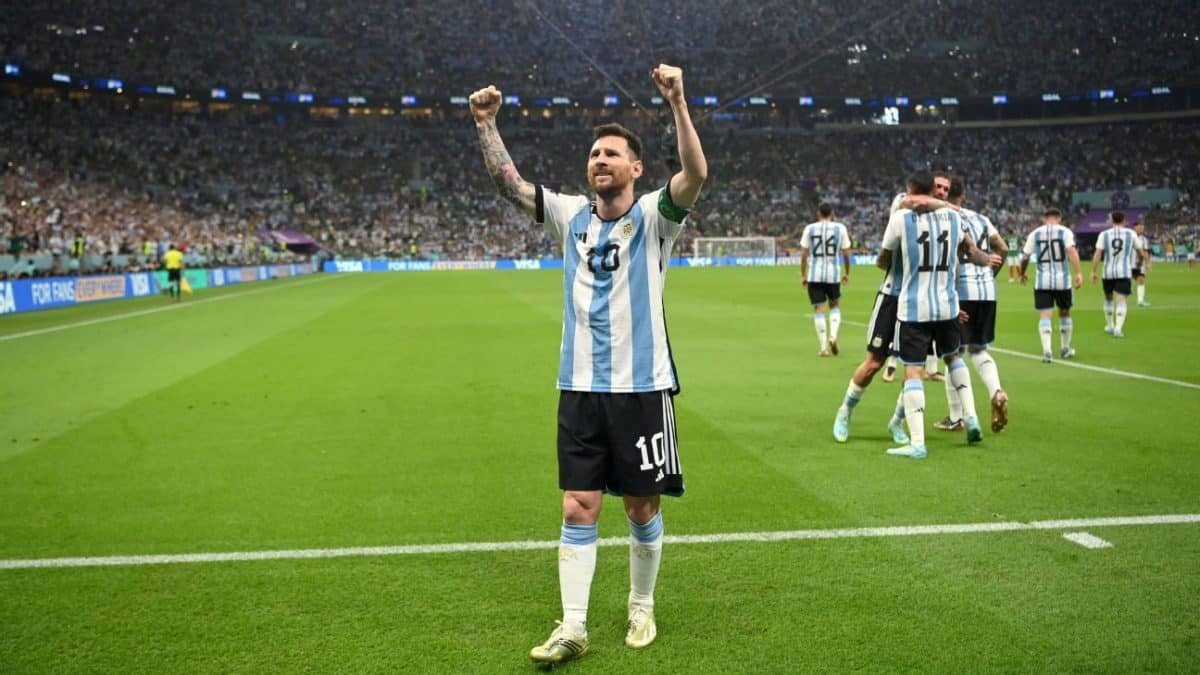 Heroic Messi saves Argentinas World Cup as Mexicos tactical tweaking fails