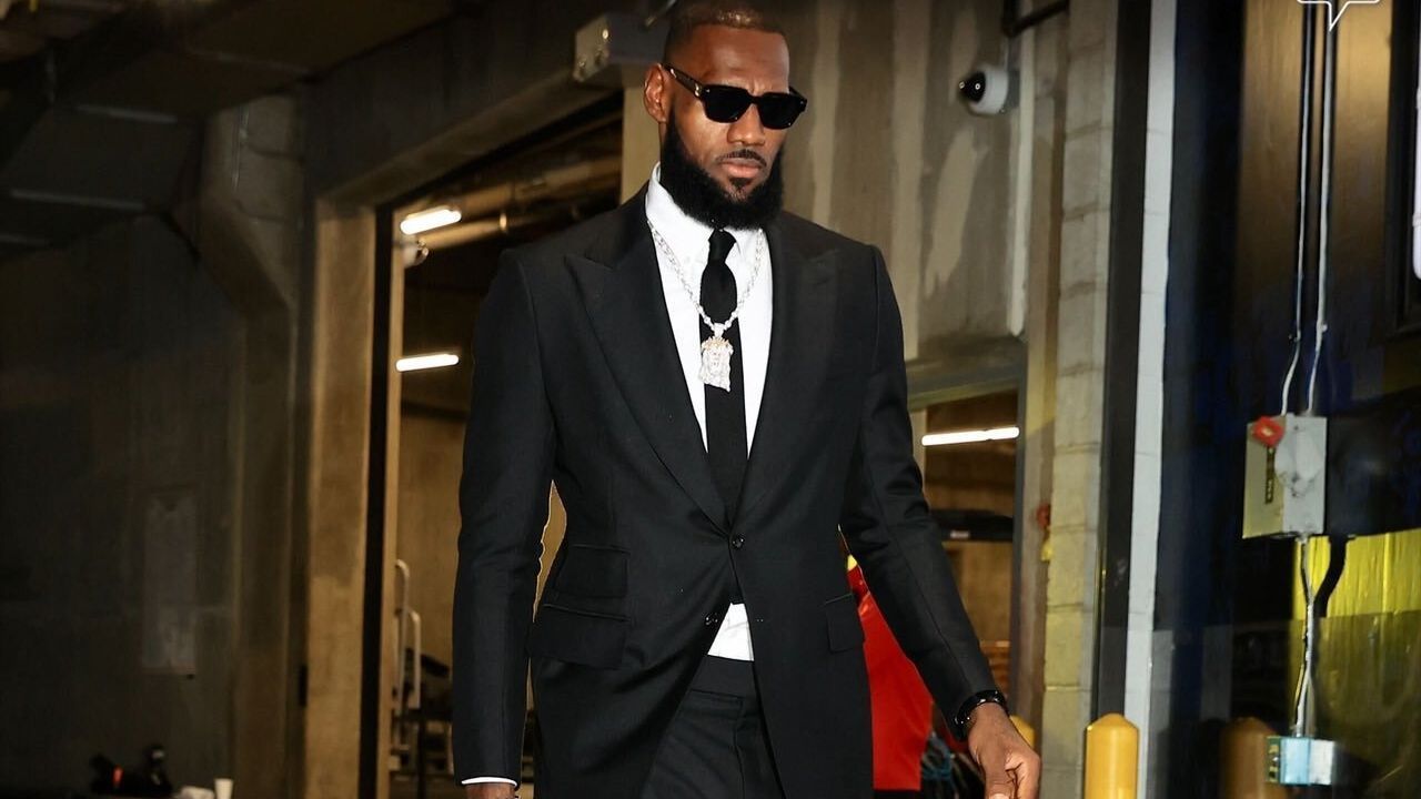 LeBron James tribute to Takeoff highlights best NBA fits from November