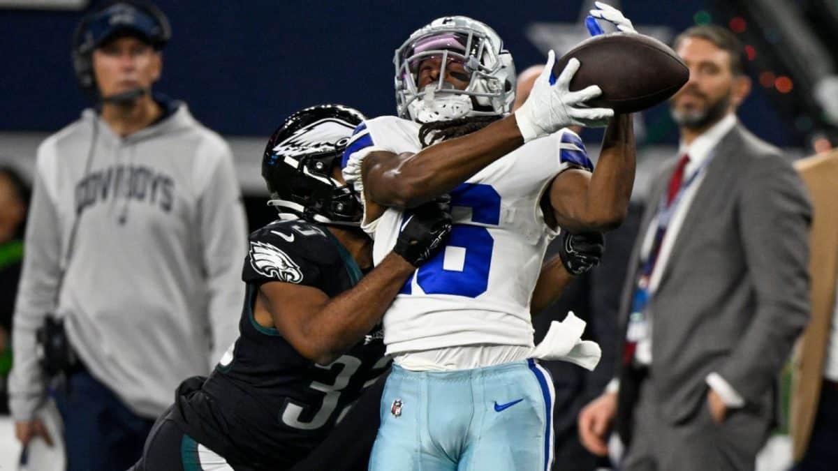 Hilton ignites Dallas rally with 3rd-and-30 grab