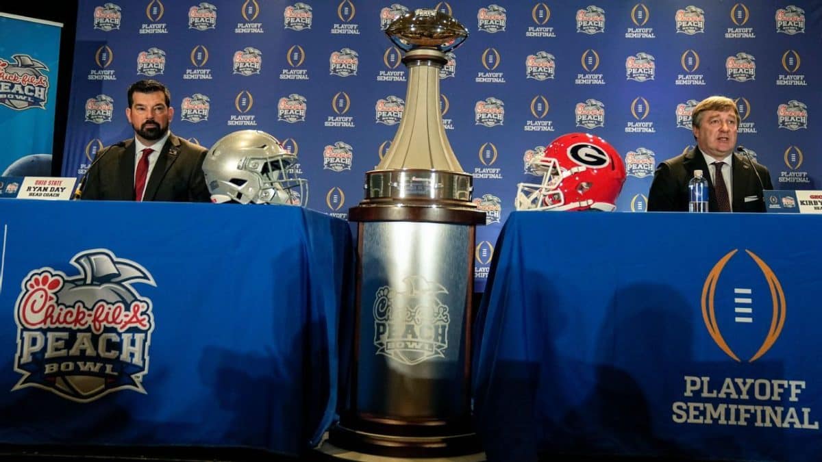 Sights and scene from Georgia-Ohio State at the Peach Bowl