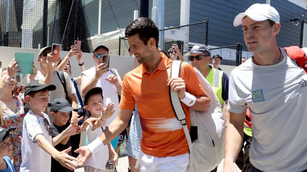 Djokovic gets warm welcome in doubles loss