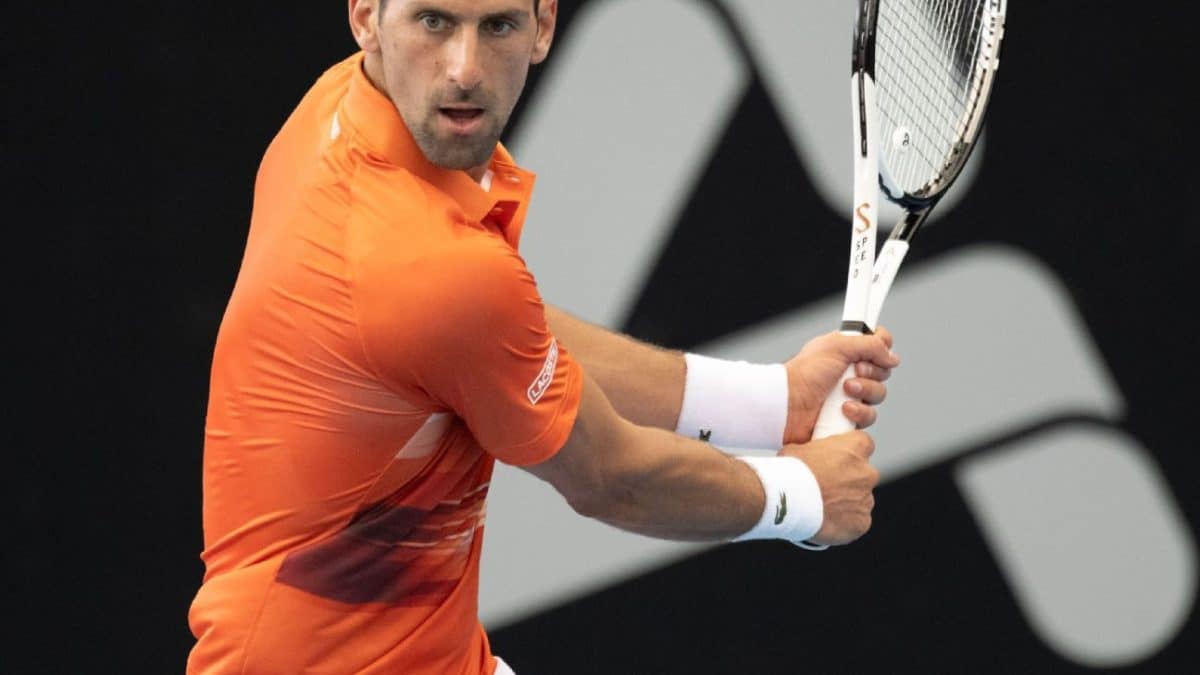 Djokovic advances to face Medvedev in Adelaide