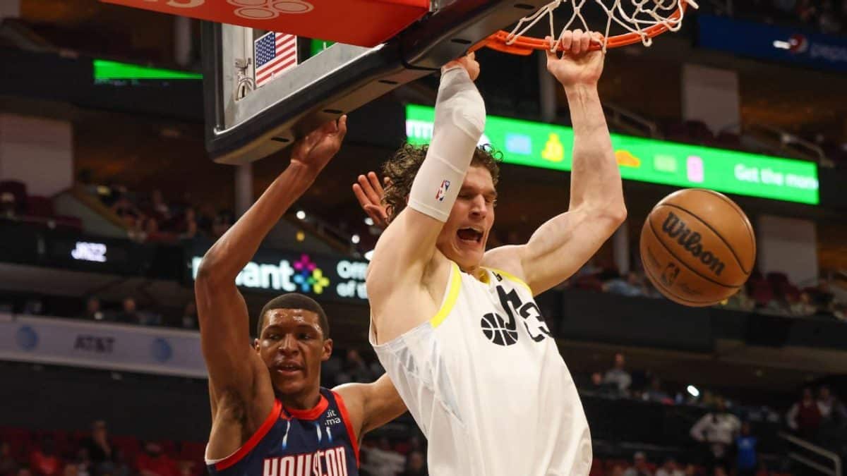 Markkanen nets career-high 49 as Jazz snap skid