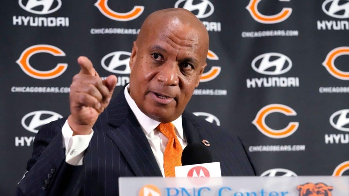 How involved will new Bears president Kevin Warren be with football operations?