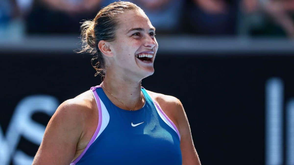 Red-hot Sabalenka coasts into 4th round of Open
