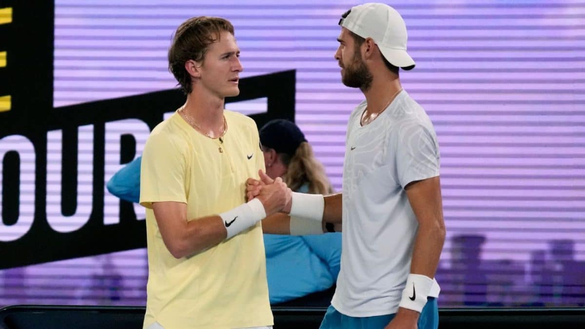 Khachanov to semis after Korda retires with injury