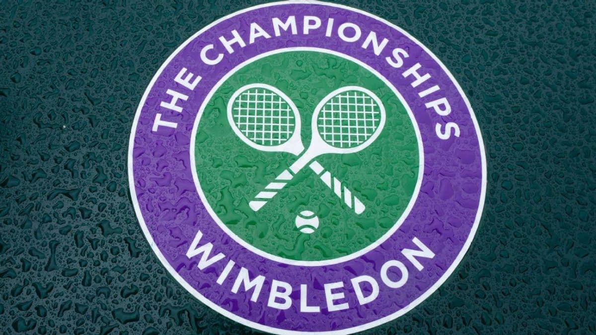 Wimbledon to allow Russians to play as neutrals