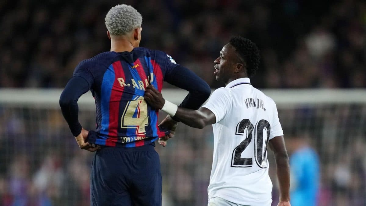 Araujo shows how to stop Vinicius Jr. and Real Madrid need an answer