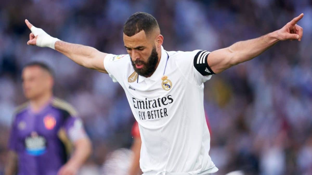 Benzema hits stunning hat trick as Madrid warm up for Clasico by thrashing Valladolid