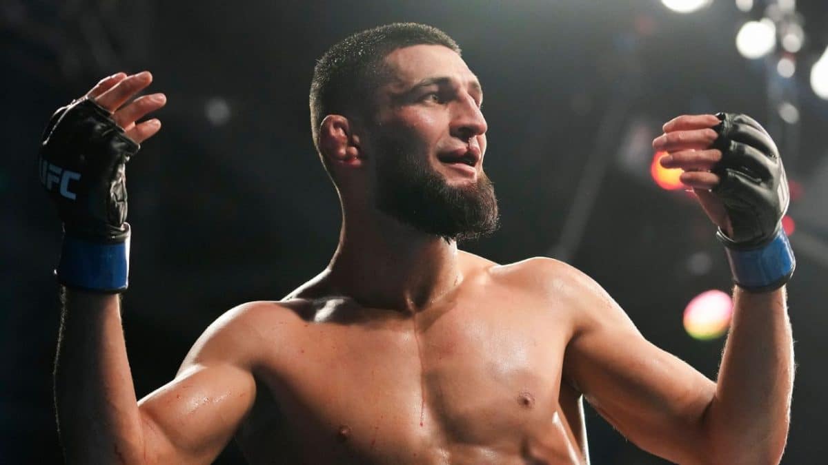 Chimaev Costa returning for UFC 294 showdown