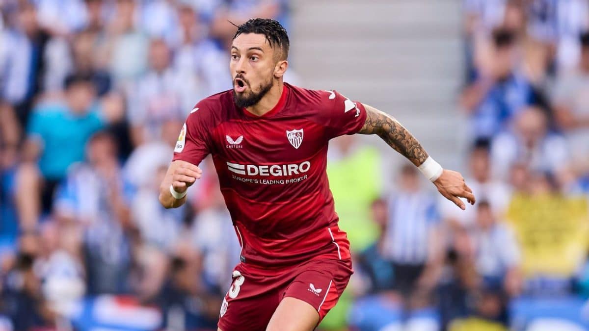 Telles leaves Man Utd to join Ronaldo at Al Nassr