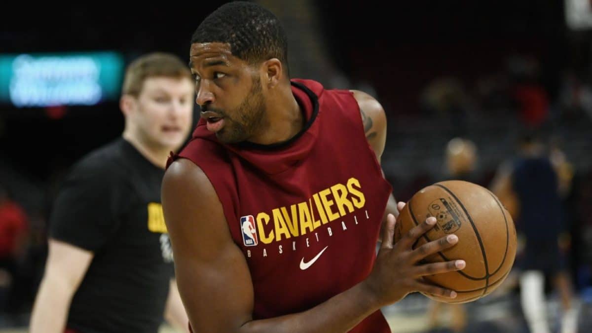 Cavaliers reach 1-year deal with center Thompson