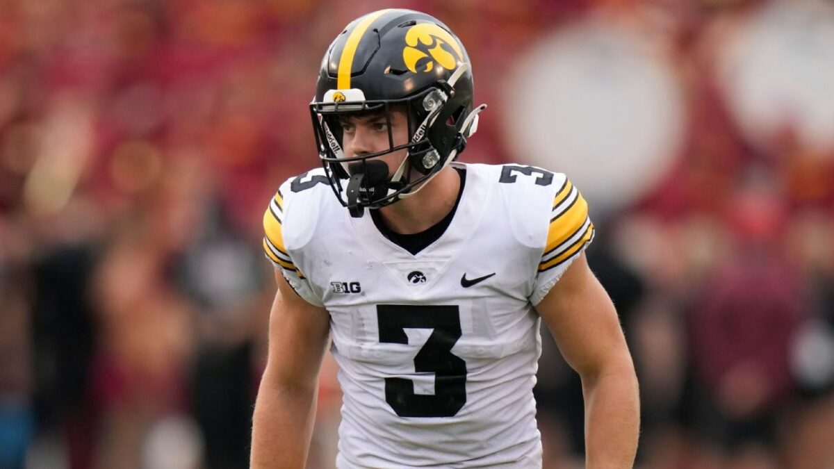 Iowa DB DeJean, likely 1st-rounder, enters draft