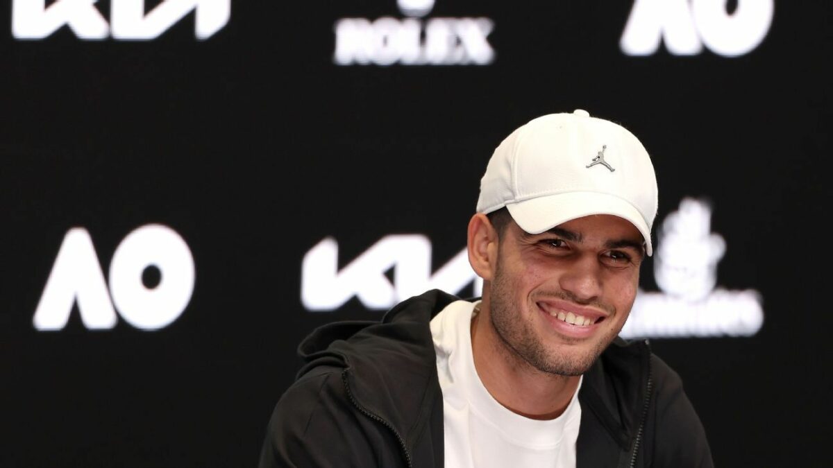 Alcaraz keen to face Djokovic in Aussie Open final