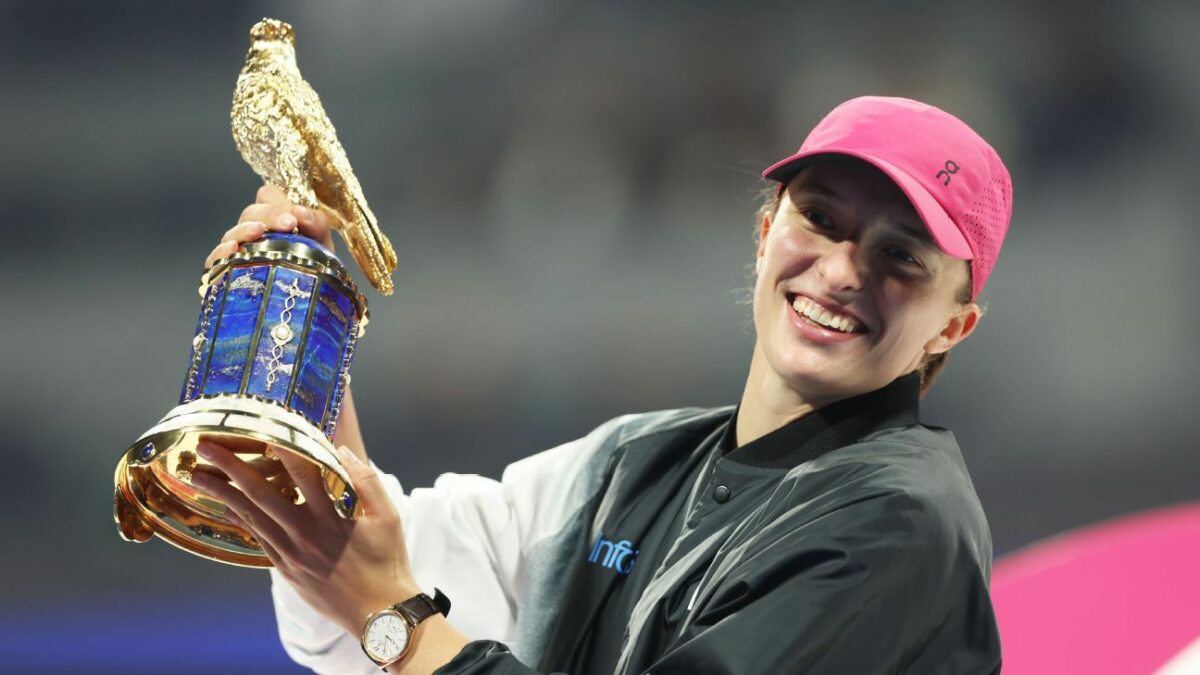 Top-ranked Swiatek wins 3rd straight Qatar Open