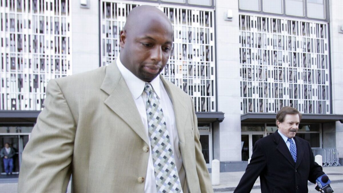 Ex-49er Stubblefields rape conviction overturned