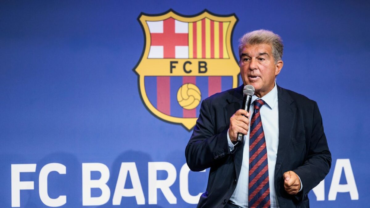 Laporta called to resign amid Olmo Víctor fiasco