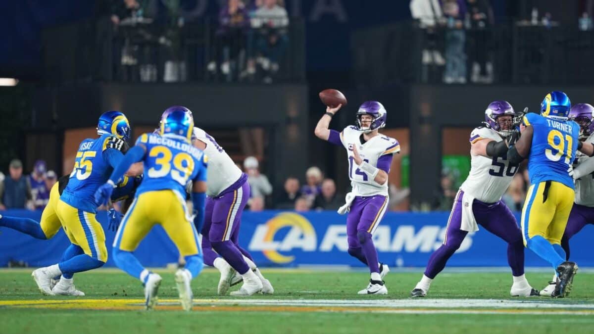Lets fix the NFL playoff format: Six options and the pros, cons and plausibility for each