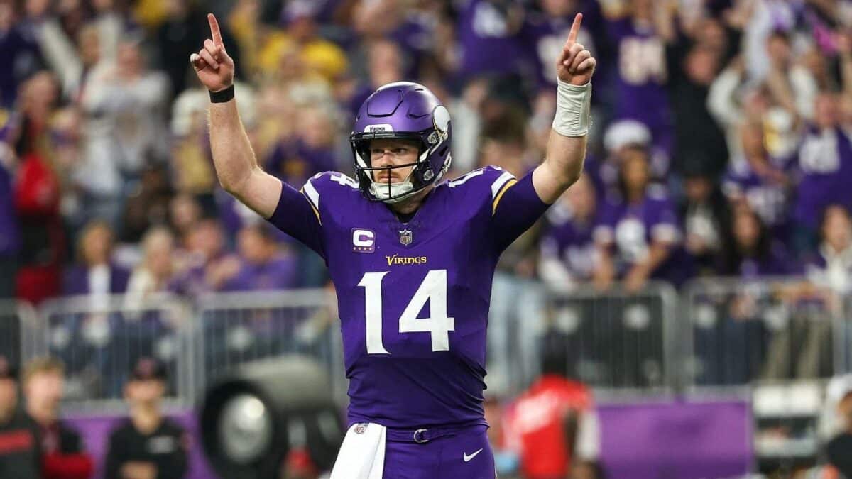Top NFL franchise tag candidates: Will Sam Darnold get it? Another for Tee Higgins?