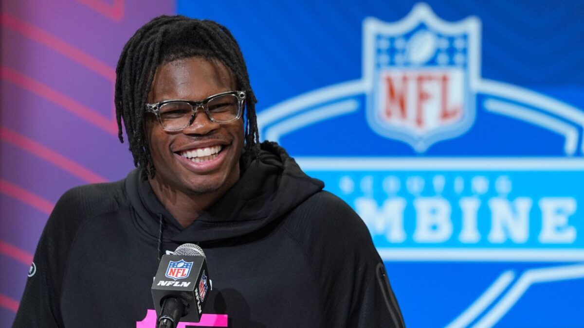 Latest NFL draft buzz: What were hearing on Travis Hunter, Round 1 trades, Day 3 sleepers