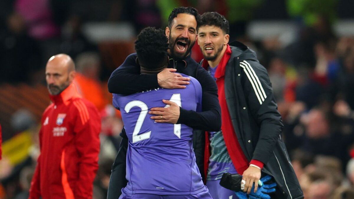Man Utd inspired by 99 triumph in wild comeback