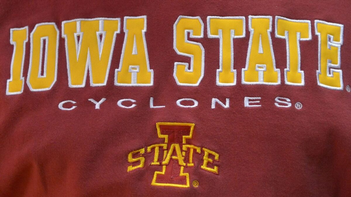Iowa State to offer alcohol sales at football, basketball games