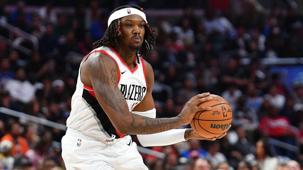 Robert Williams III staying with Trail Blazers on $44M extension