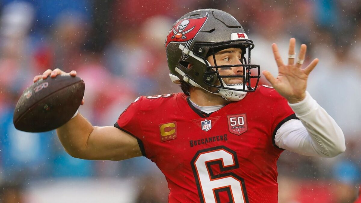 Mayfield: Contract talks not anywhere close with Buccaneers