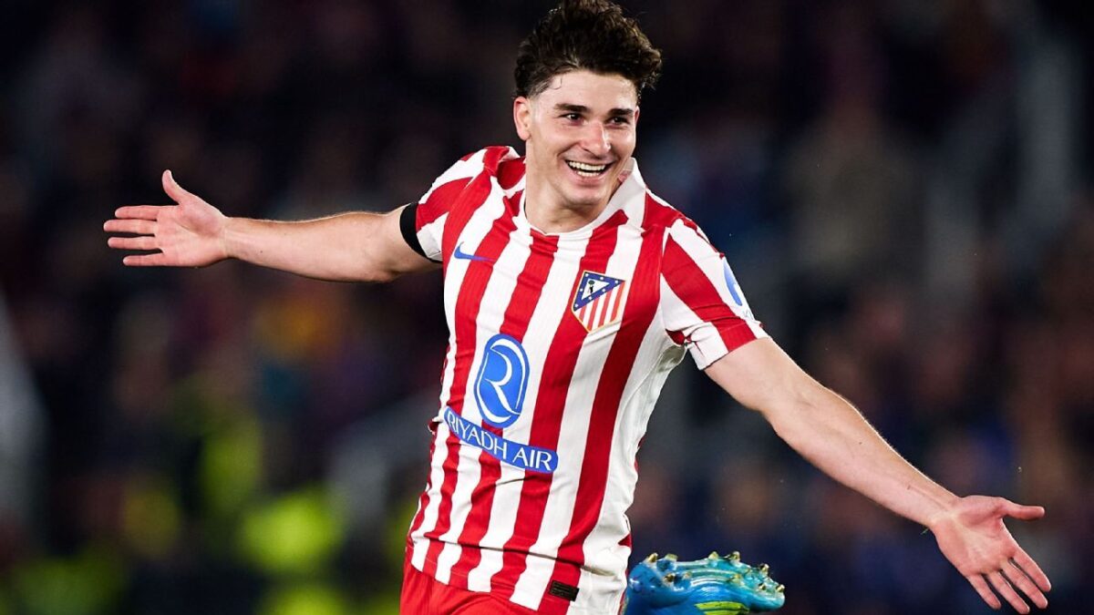 Real Madrid announce €150 million offer rejected for Julián Álvarez