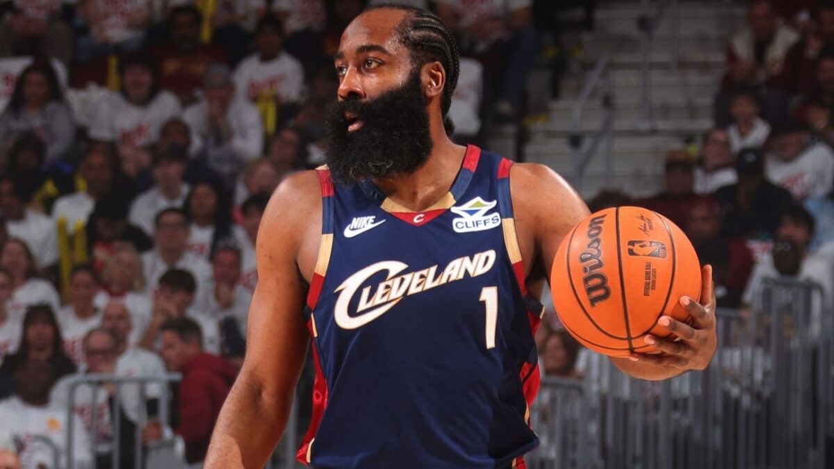 Cavaliers Harden charged with unlawful carrying of weapon
