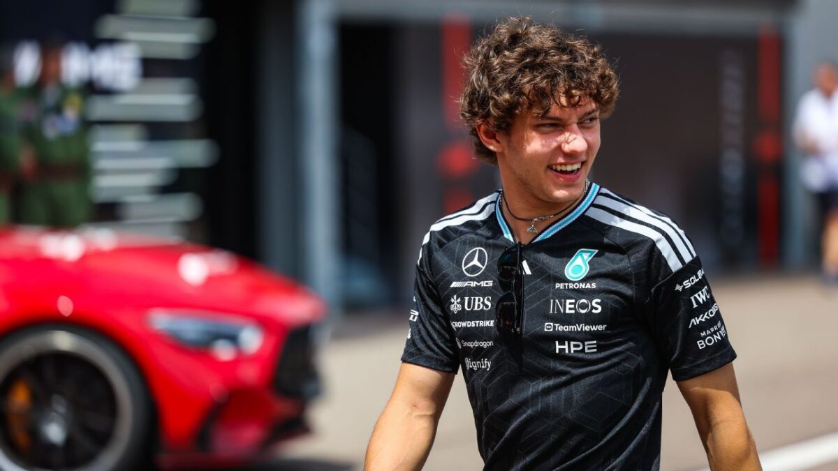 Kimi Antonelli and George Russell are free to race cant put title rivals on leash