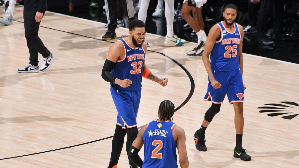 Wemby misses on final shot as Knicks seize 2 0 Finals lead