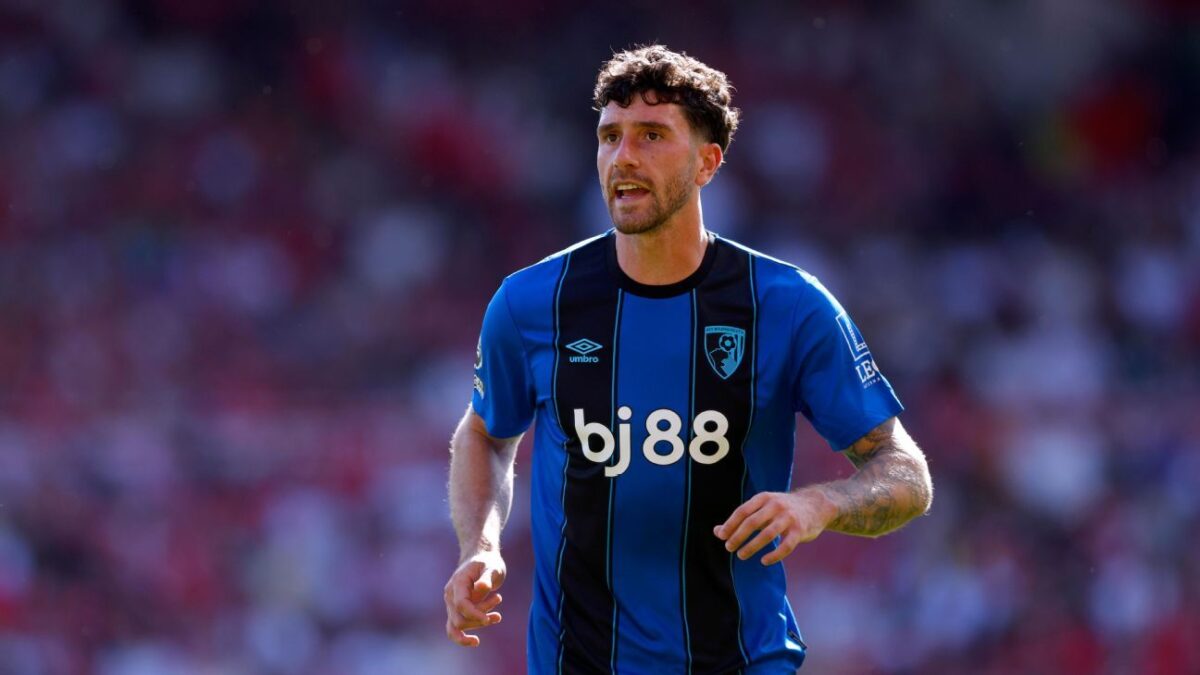 Marcos Senesi joins Tottenham from Bournemouth as Roberto De Zerbis second signing