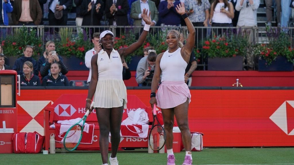 Serena Williams starts comeback with doubles win at HSBC