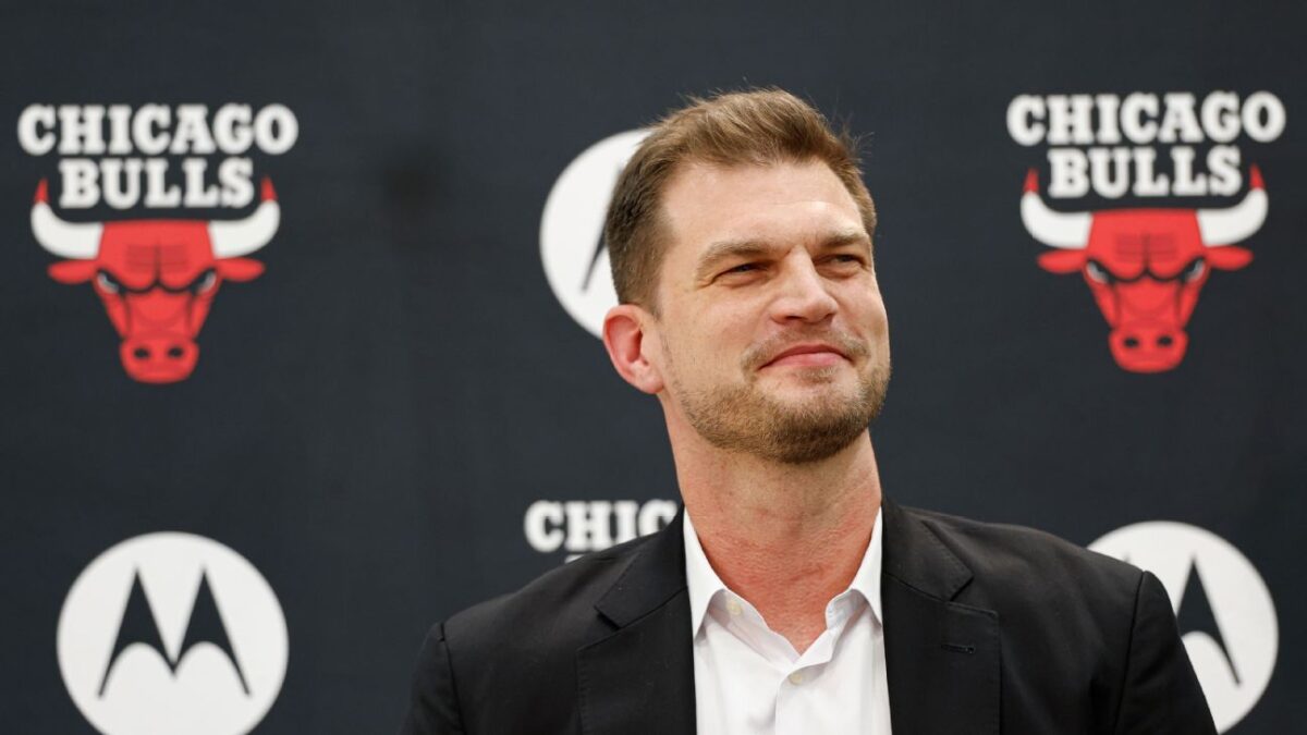 Splitter looks to Jordan era as he tackles Bulls turnaround