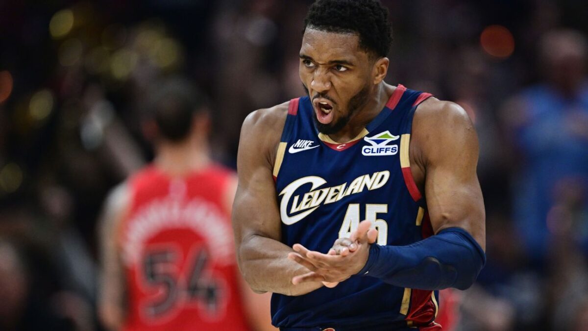 Agent: Donovan Mitchell reaches new, 4 year deal with Cavs