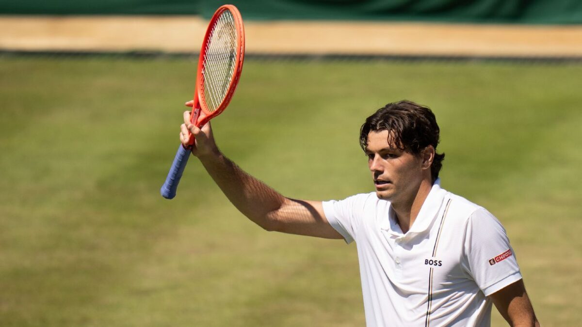 Fritz impresses with his walk on before advancing at Wimbledon