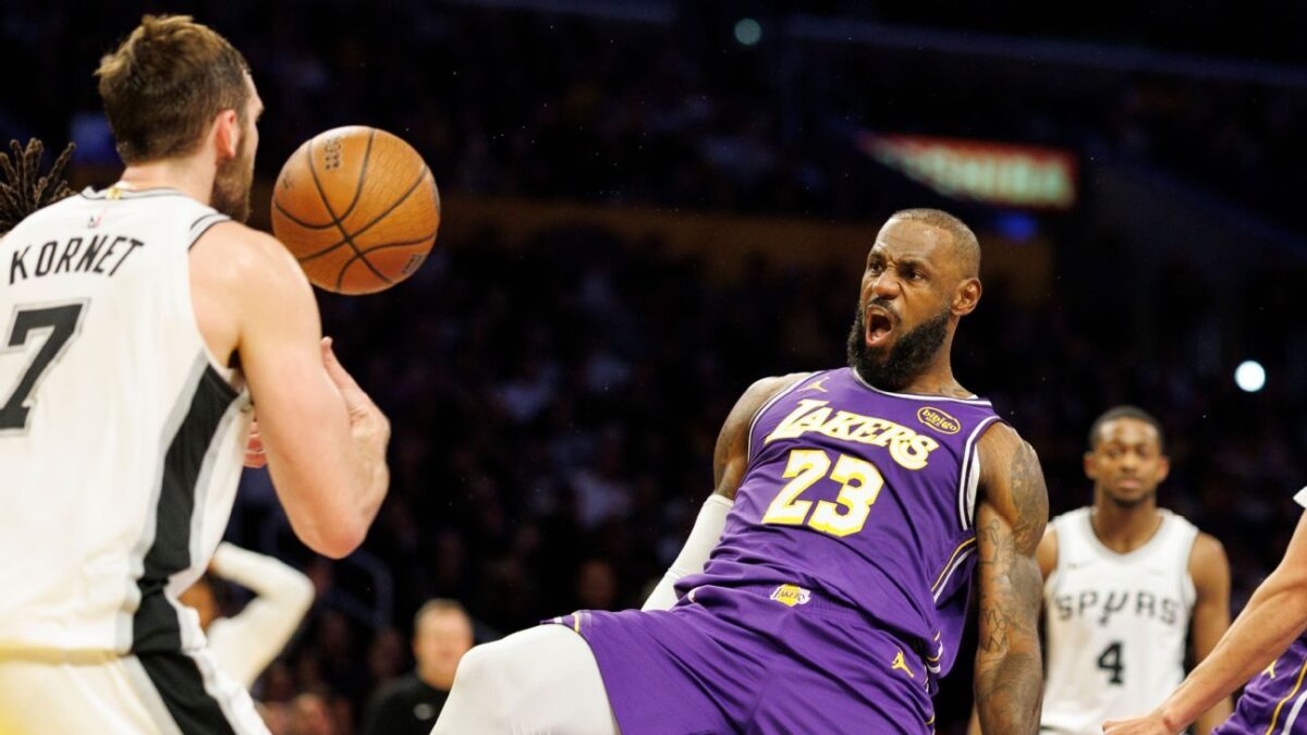 Luke Kornet leaks voice memo recruiting LeBron James to Spurs