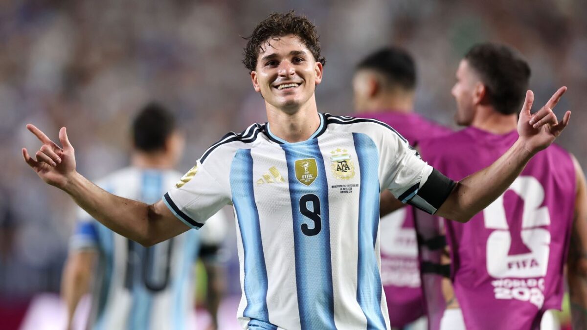 Transfer rumors news: Barcelona set deadline for Argentinas Álvarez Spains Rodri wants Real Madrid